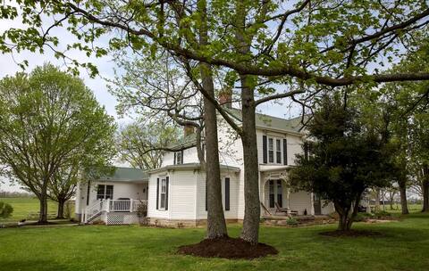 Welcome Hall - Classic & Beautiful Horse Farm Stay