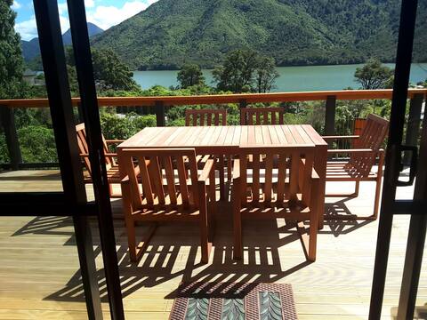 Marlborough Sounds Accommodation - New Zealand
