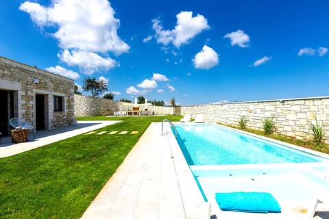 Thalmargia Villa III, Ultimate Peace & Privacy