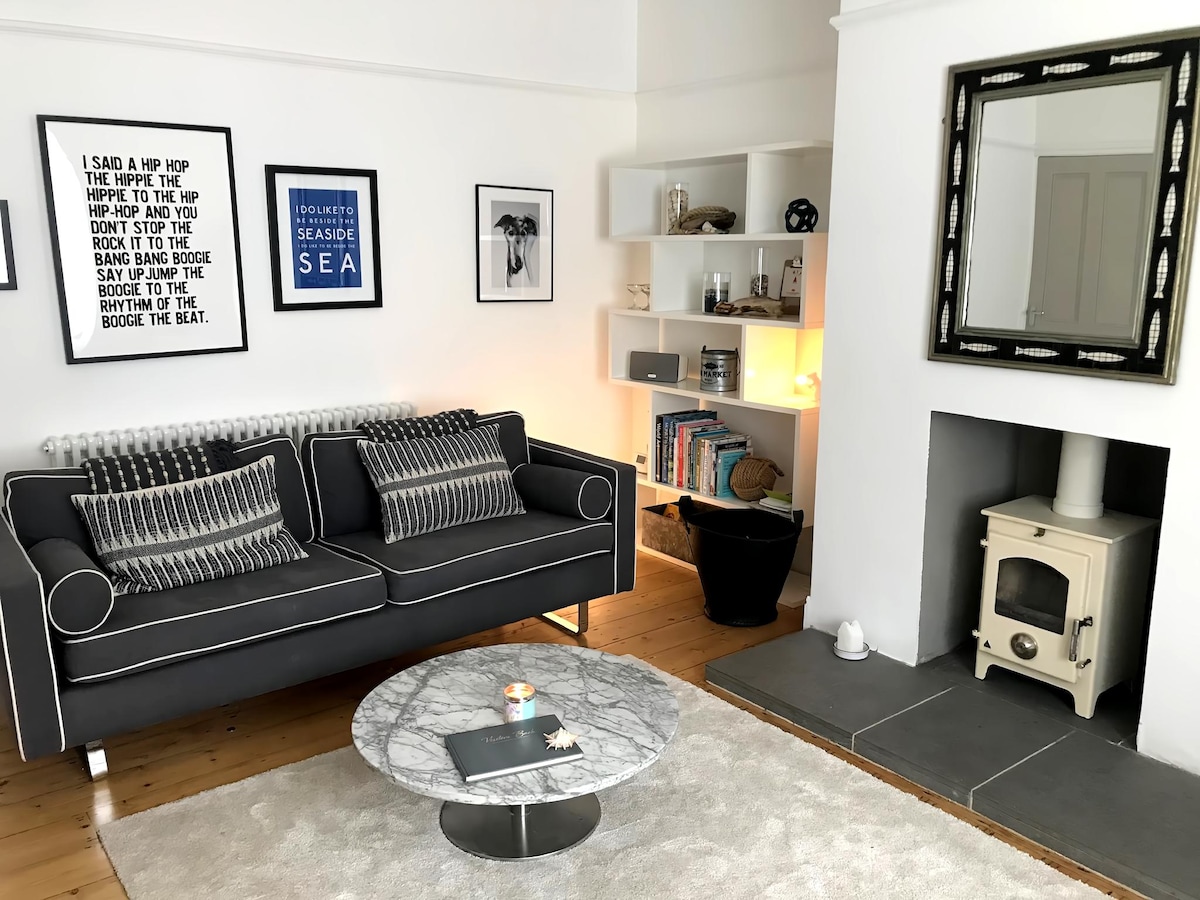 Top performing Airbnb: Coastal, Calm, Welcoming Space in Amble By The Sea