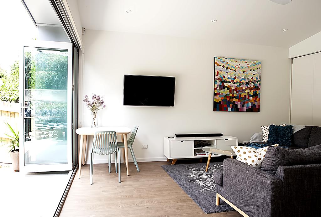 Top performing Airbnb: Guest House in bush setting with use of pool in Chatswood