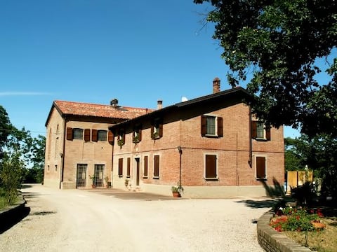 Agriturismo and B&Bs with apartments