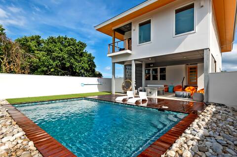Orange Crush | 3BR New Construction, Private Pool!