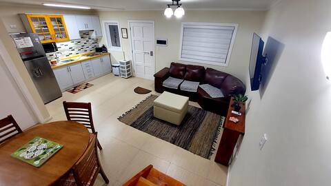 Cabins/Apt, new, central and comfortable.
