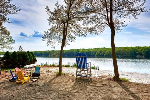 LAKE HOUSE , 3 King Beds, A/C , Arcade