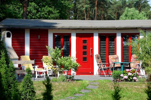 Popular Airbnb listing: House with beautiful lake view + boat in Krakow Am See
