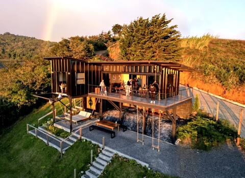BLACK TI - Luxury Cabin, Poas Volcano