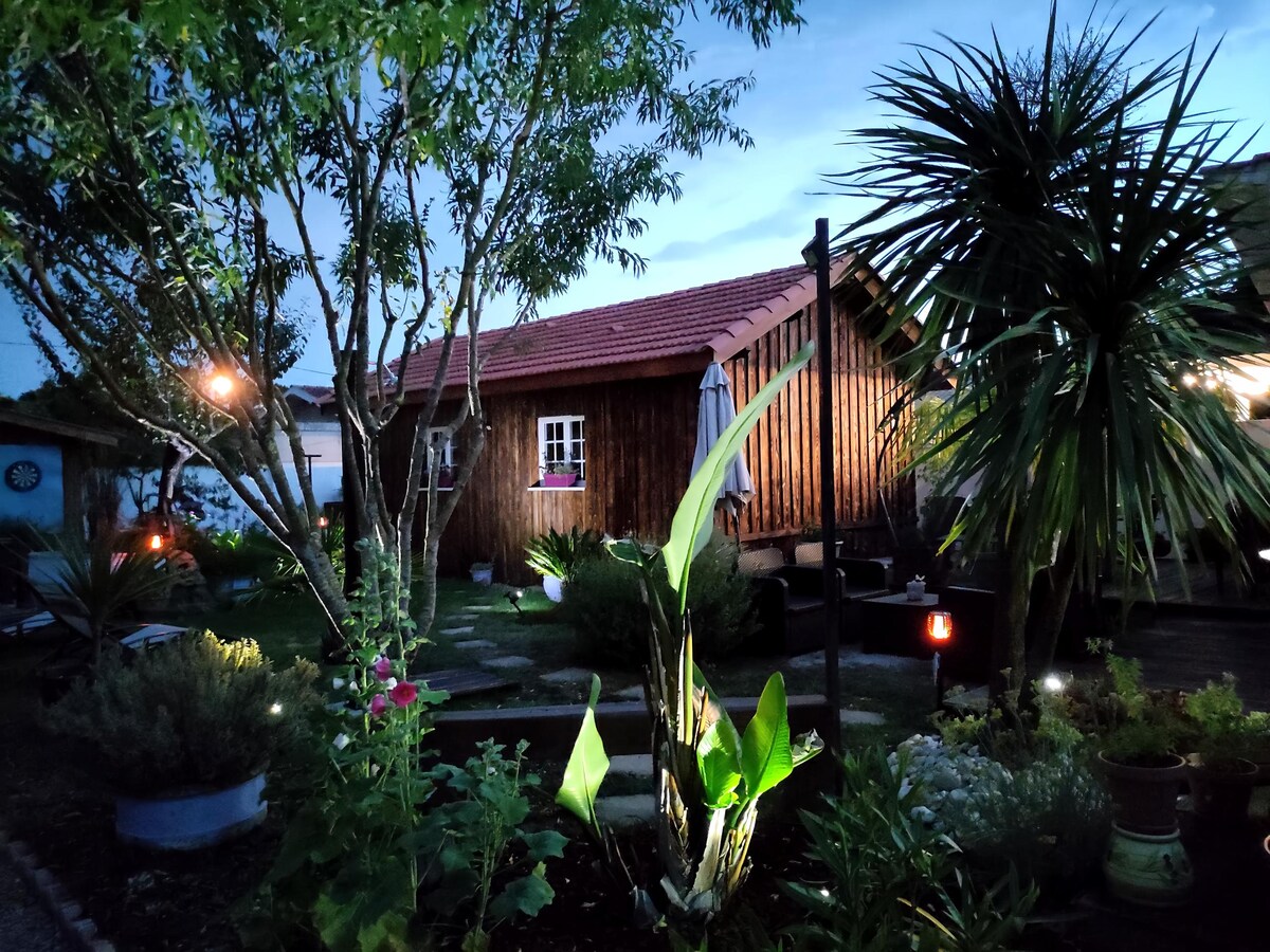 Airbnb performant: Cabane Bel Air - lovely guest house à Gujan Mestras