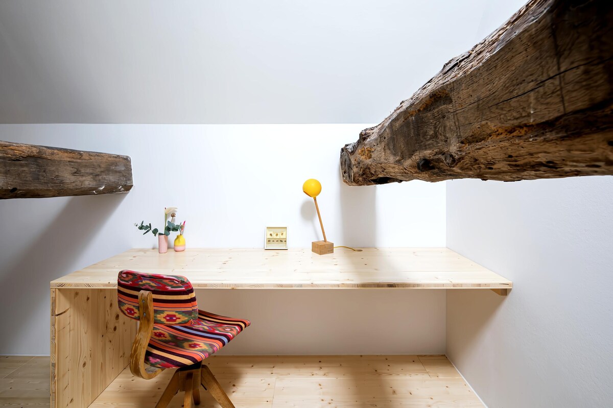 Popular Airbnb listing: Architectural experience in a former farm barn in Katernberg