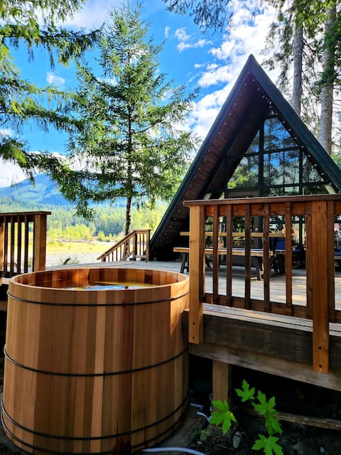 Cozy River Cabin at Mt. Rainier