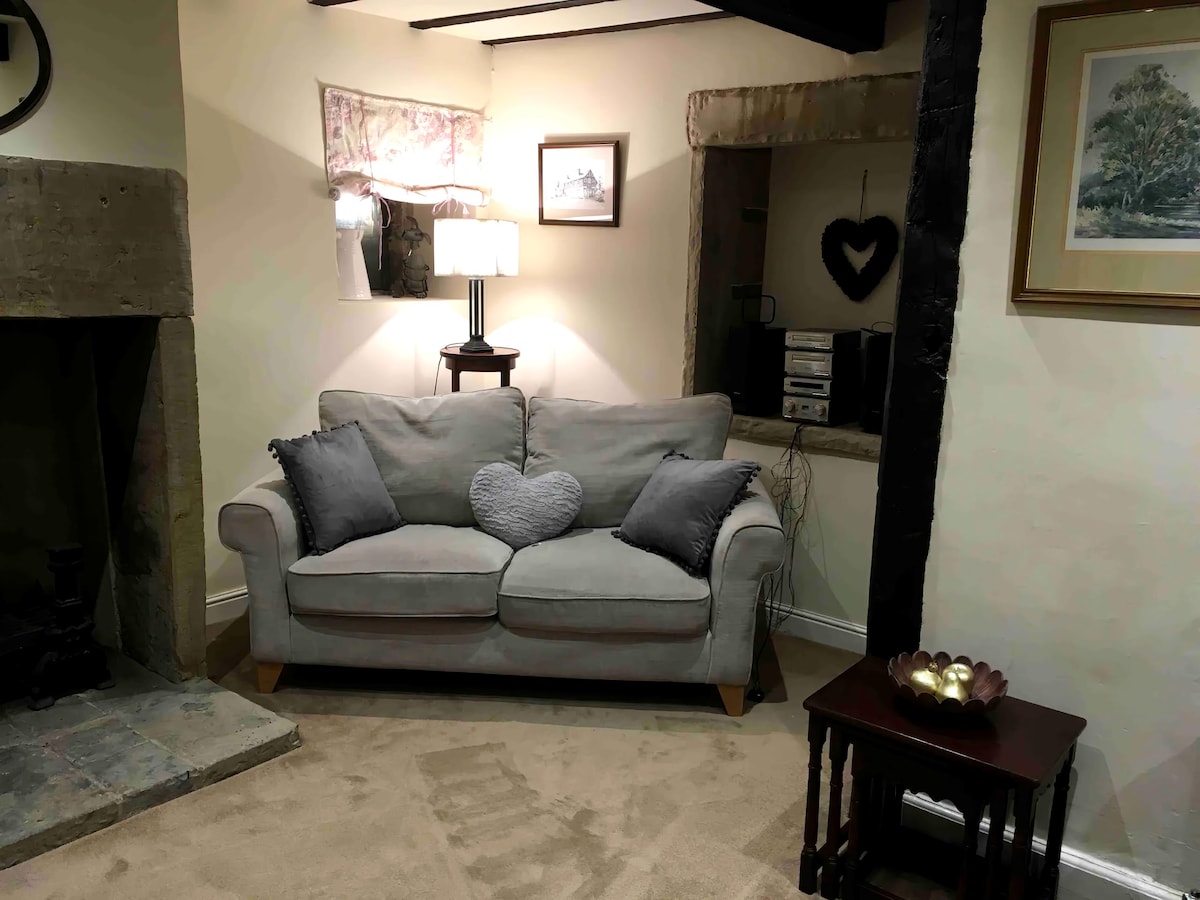 Successful Airbnb property: The Cottage @ The Old Rectory in Kirklees