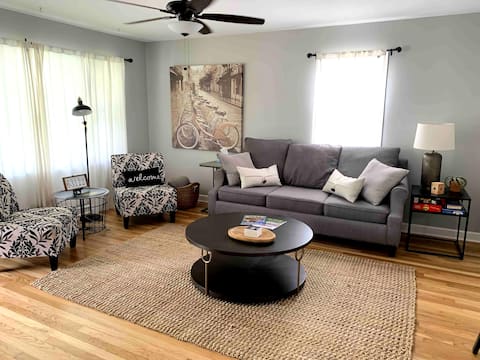 A Kirkwood Cottage, Quaint Suburb of St Louis