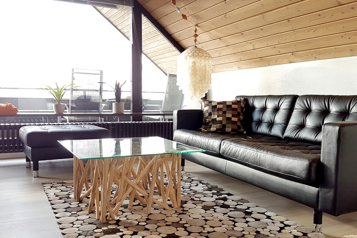 Annonce Airbnb populaire: Because of the city-A 70m2
Enchanting view
Work from home à Baden Württemberg