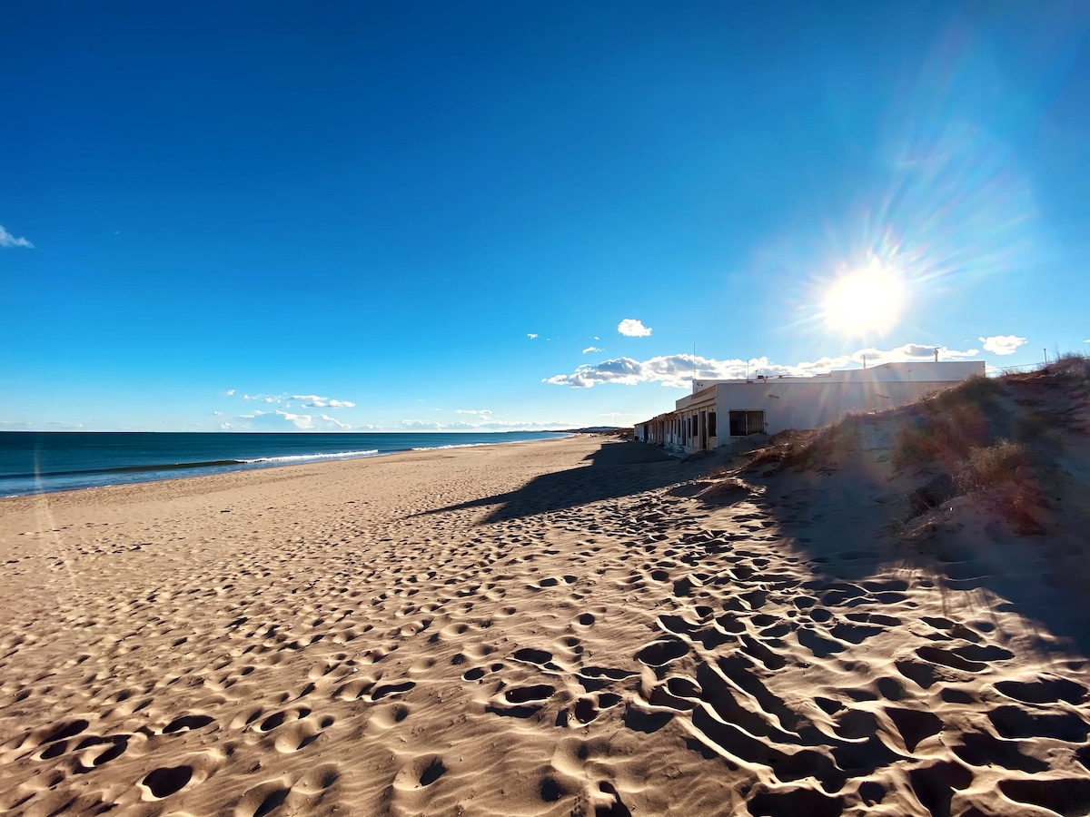 Annonce Airbnb populaire: Luxury Villa "South Beach" - BBQ & Swimming Pool à San Fulgencio