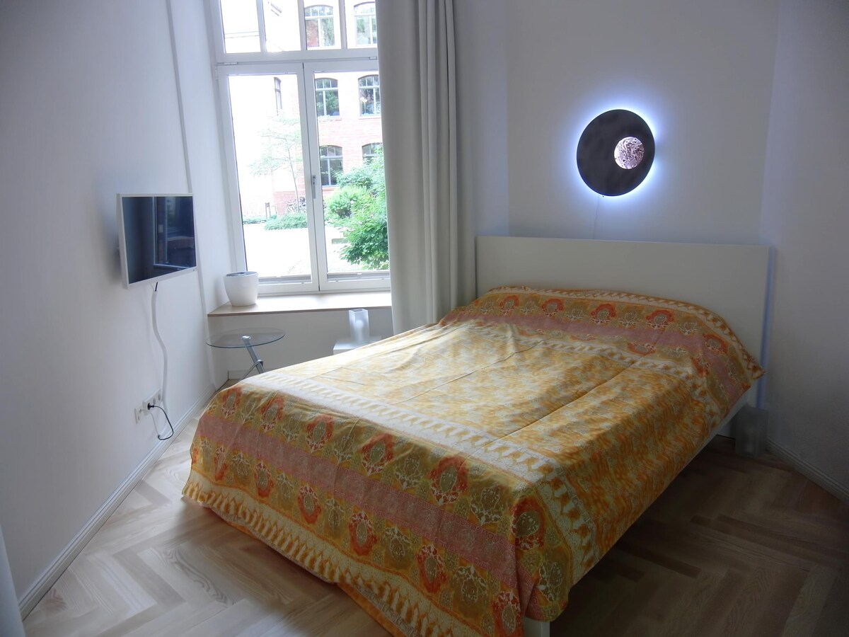 Top performing Airbnb: Apartment near Potsdamer Place in Tiergarten