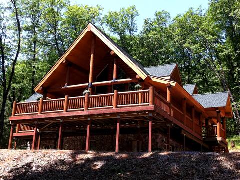 Myers Hillside Hideaway at Lake Shasta