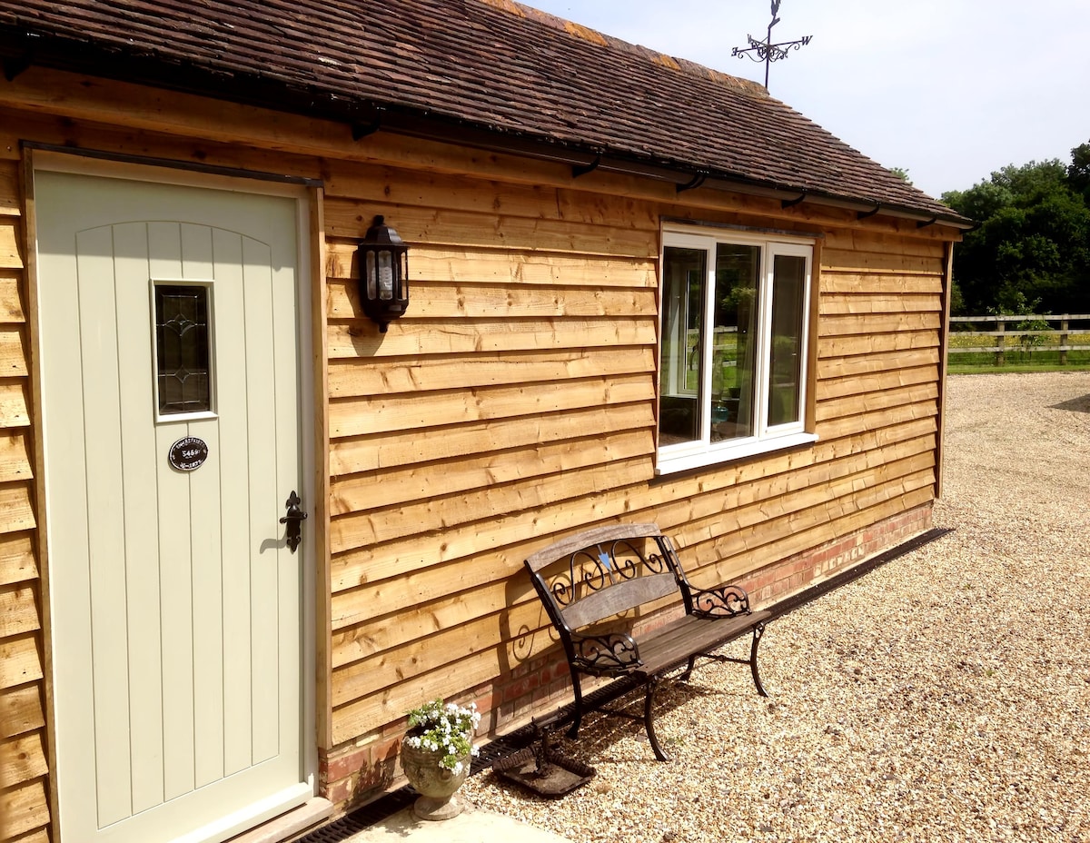 Top performing Airbnb: The Studio, self- contained private annex. in Test Valley