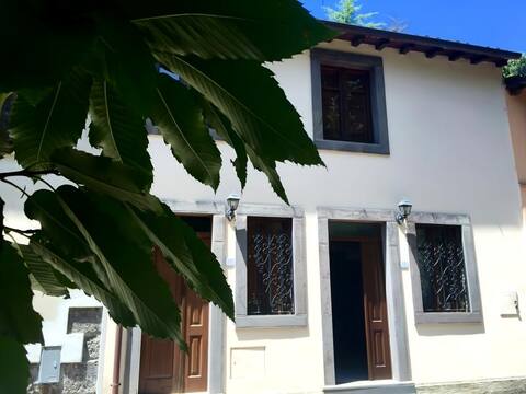Casa in front of San Leonardo church