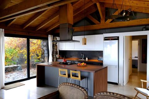 House in the woods with views "Los Cantuesos"