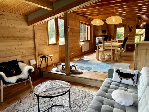 Altitude Charming Chalet with view