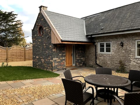 Cottage retreat by the seaside