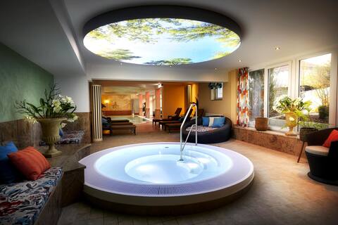 central apartment with spa area use