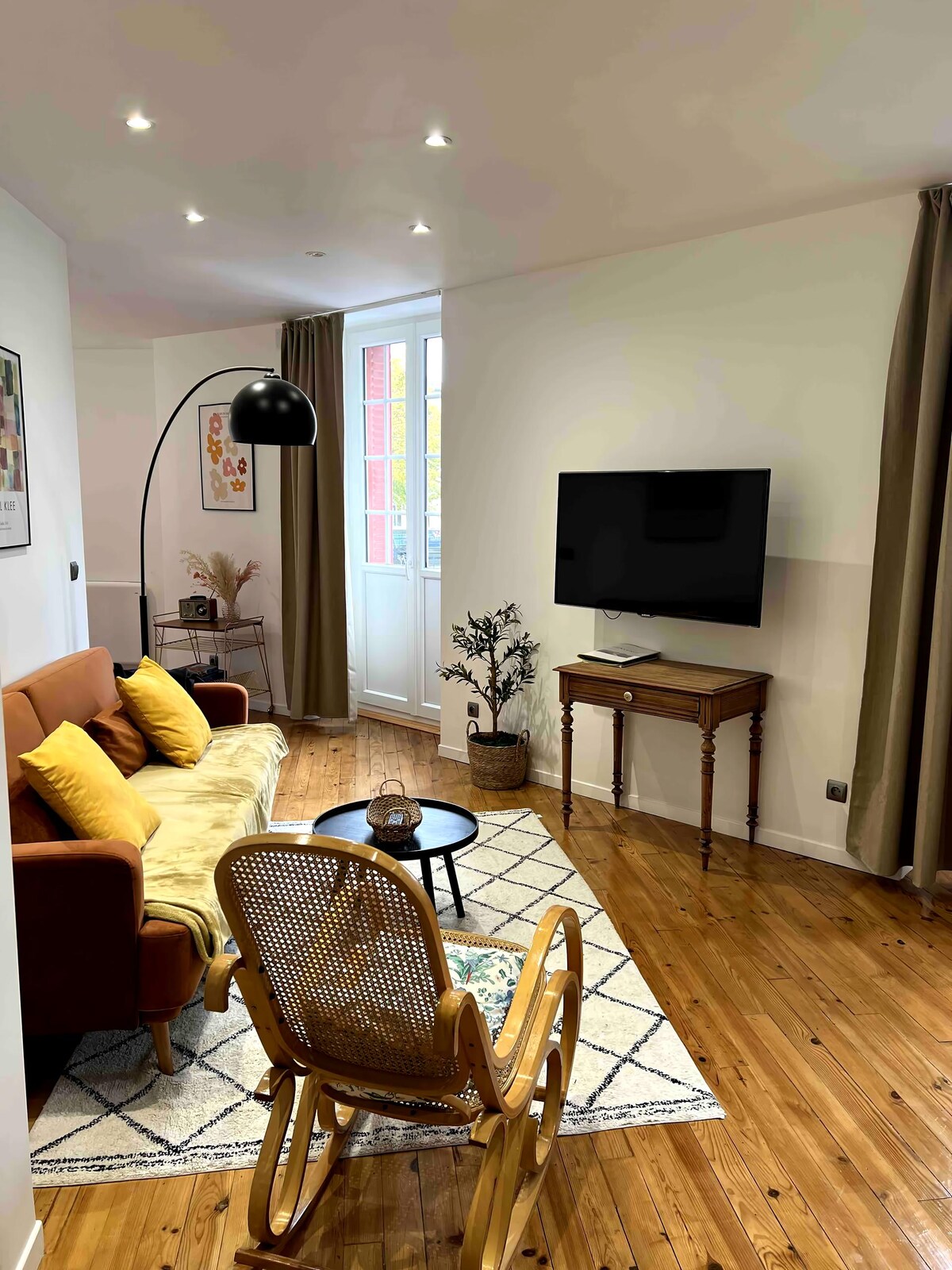 Leistungsstarkes Airbnb: Mathilde's little cocoon in La Bourboule