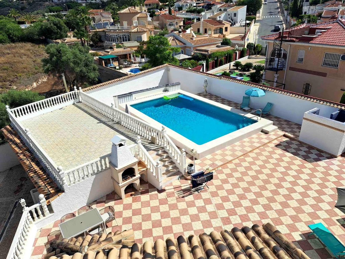 Propriété Airbnb réussie: House with pool à Rojales