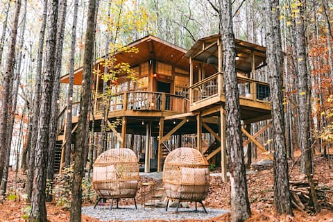 Wanderlust at Firefly Treehouses