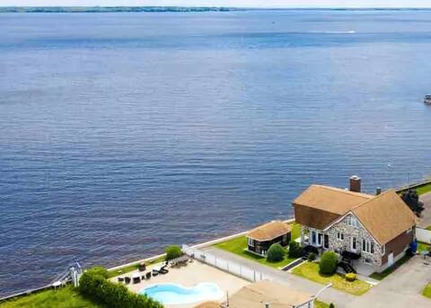 Domaine Lac des Deux-Montagnes / Shared pool
