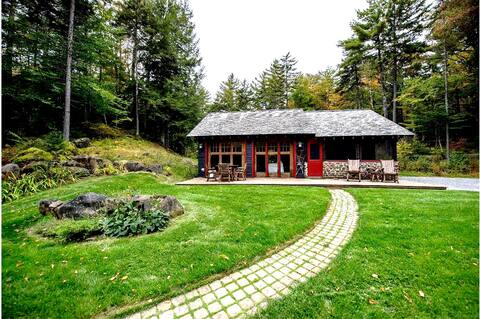 Cozy Comfort on 250 Acre Private Estate