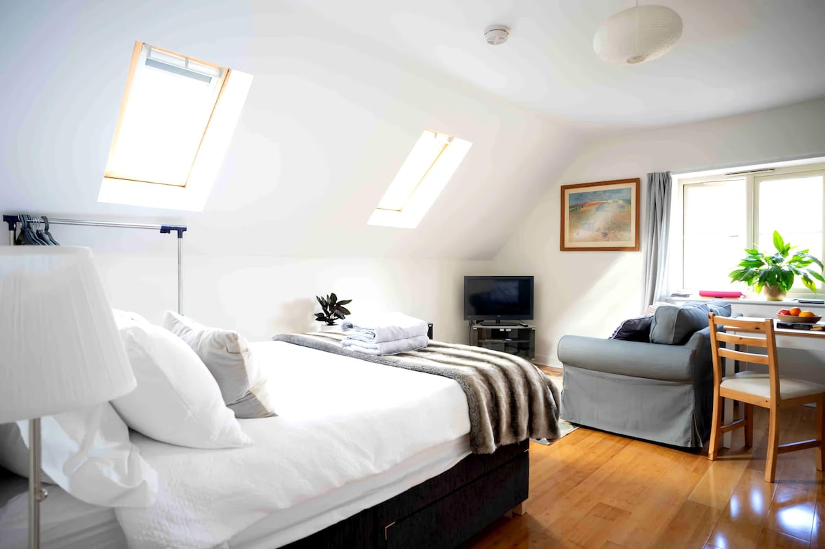 Top Airbnb: The Studio, Winchcombe, stylish retreat in Winchcombe