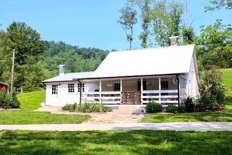 Modern Farmhouse on 78 Acres, Animals & EV Charger