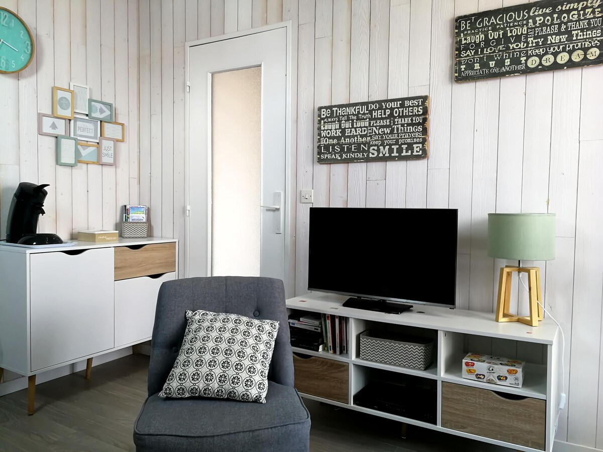 Annuncio Airbnb popolare: Blonville's apartment 250 m from the beach a Blonville Sur Mer