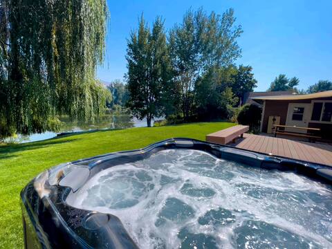 Waterfront Lolo Home 15 Minutes From Missoula