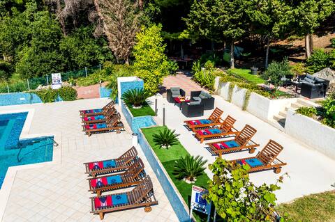 Superior Accommodation with sea-view top terrace