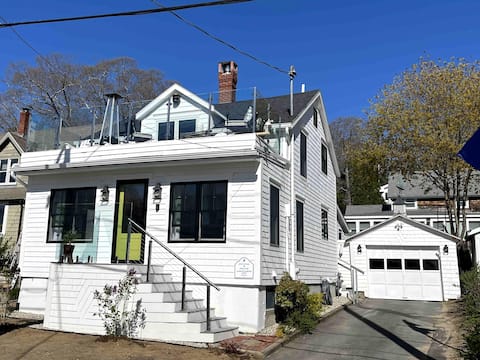 Sandy Seaside Cottage