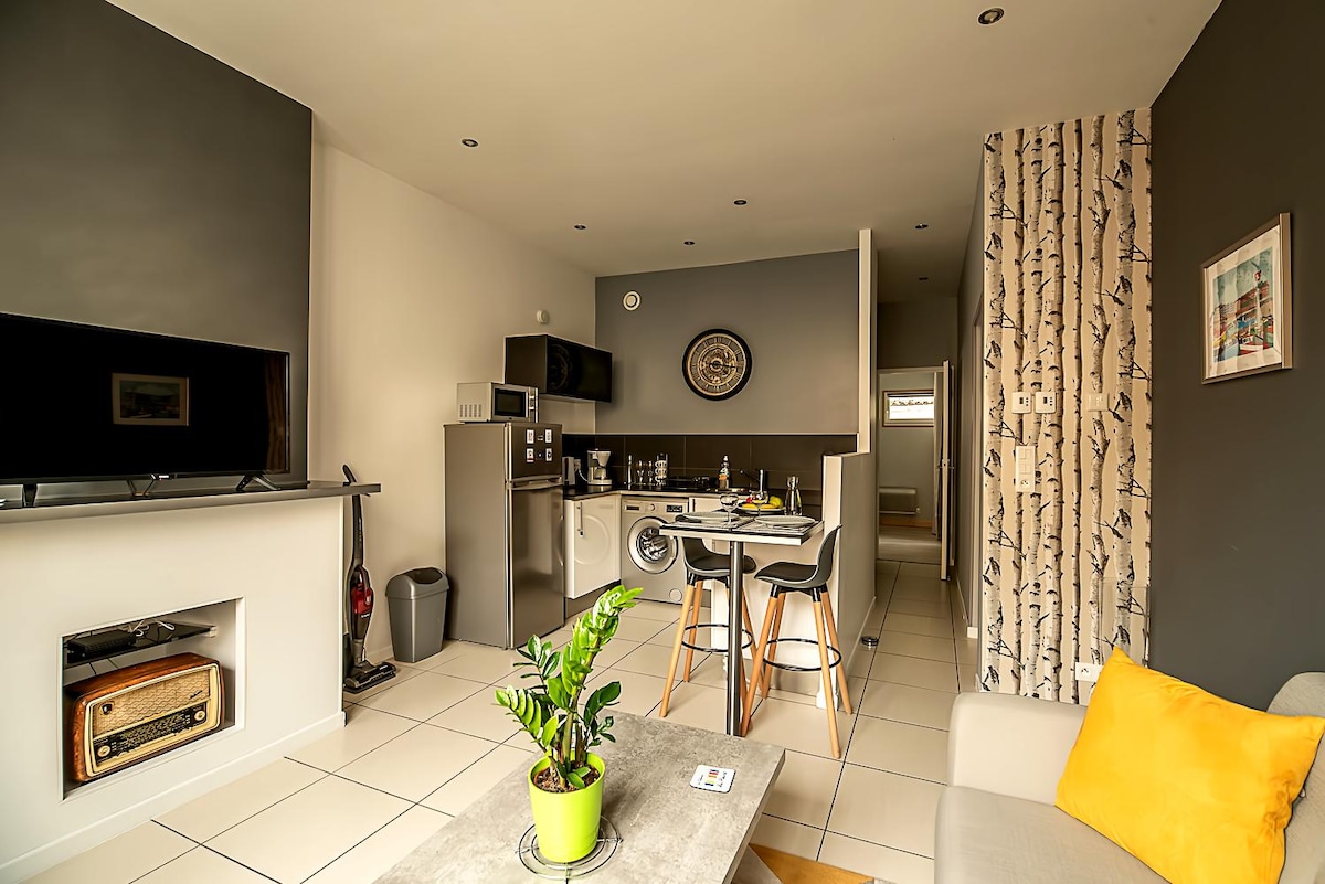 Popular Airbnb listing: ST VINCENT 2 steps from the beach, super center on foot in Le Havre