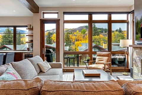 Riverfront Townhomes, Access To Westin Amenities