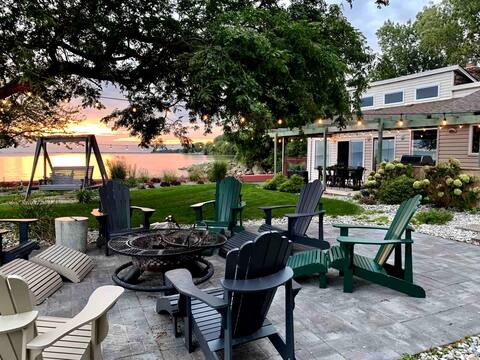 The Lake House Ontario