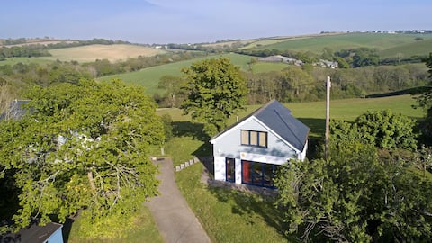 Detached Studio accommodation South East Cornwall