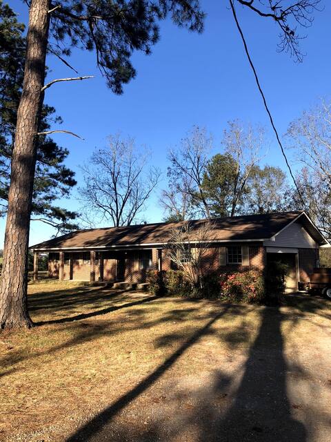 Highway 43 home