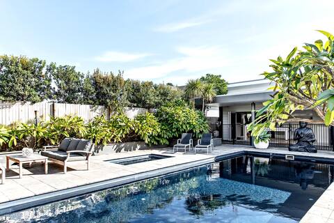 Sundara Beach House -Heated pool/spa/Views/Special