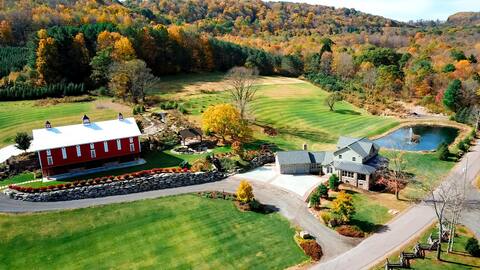 Beautiful Renovated Farmhouse at Maple Sugar Camp!