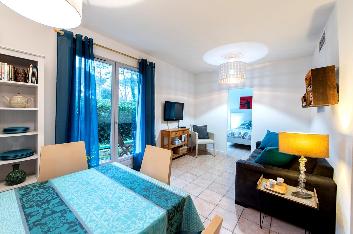 Top performing Airbnb: The French Riviera open to all in peace in Mouans Sartoux