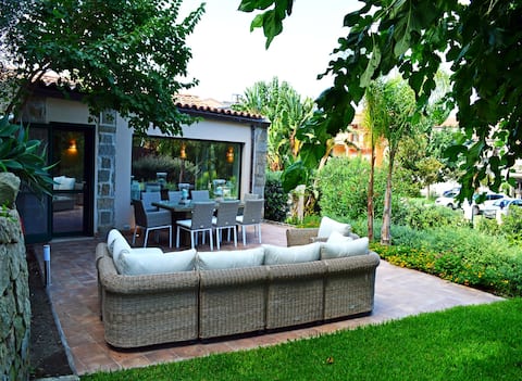 Villa Paola, 400mt from the center and the beach