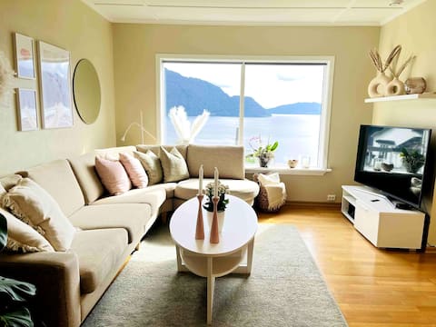 Beautiful Sauda - see fjords and mountains