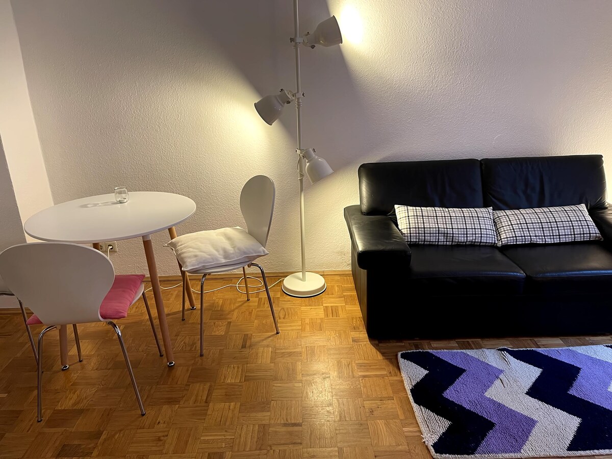 Top performing Airbnb: Apartment with garden in the center of Bremerhaven in Mitte