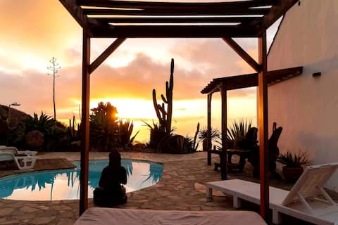 La Canoga Cottage