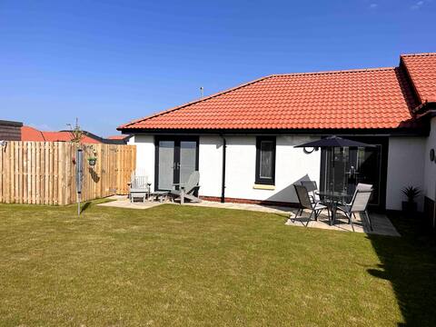 Beautiful Windmill Cottage